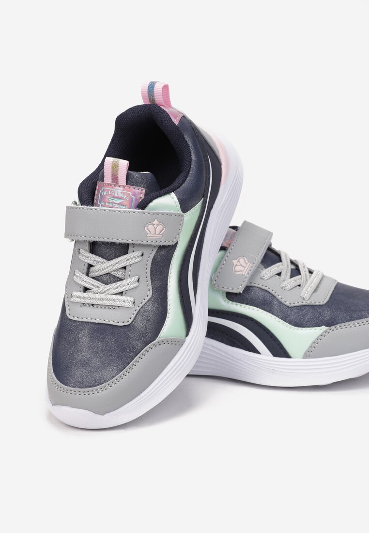 Сірі Кросівки, Синій
Сірі Кросівки, Синій