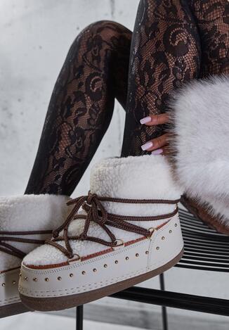 Бежеві Сноубутси