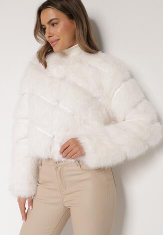 Біла Куртка