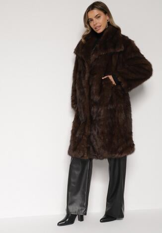 Коричневе Пальто