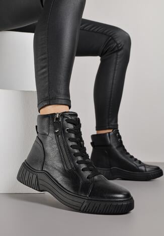 Чорні Черевики