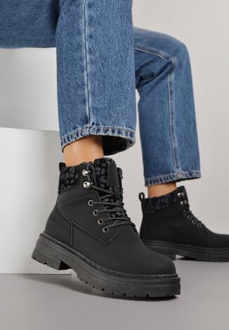 Чорні Черевики