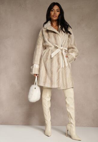 Cвітло-Бежеве Пальто