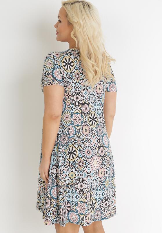 Блакитна Сукня 3