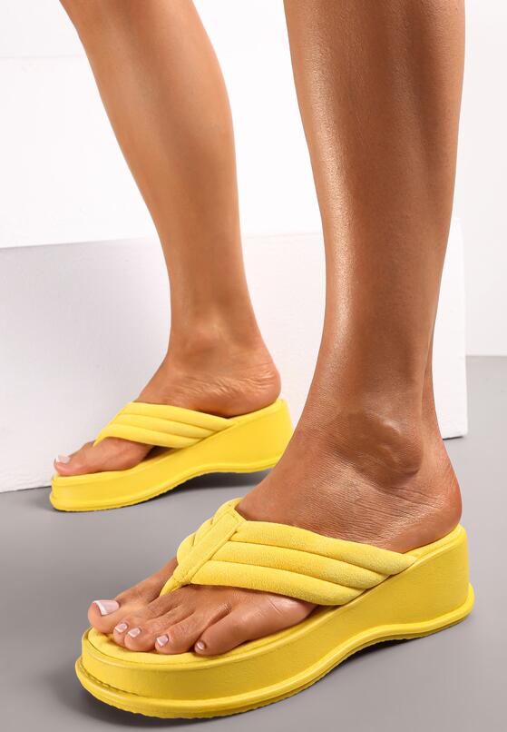 Жовті Шльопанці 1