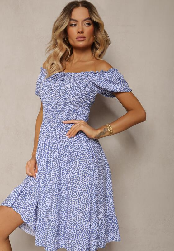 Блакитна Сукня 4