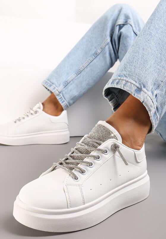 Білі Снікерси 1