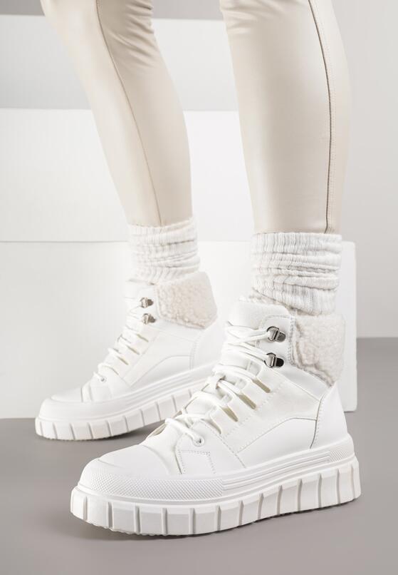 Білі Черевики 5