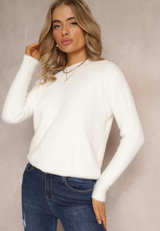 Білий Светр 2