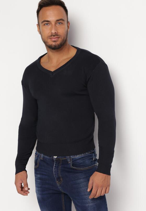 Синій Светр 2