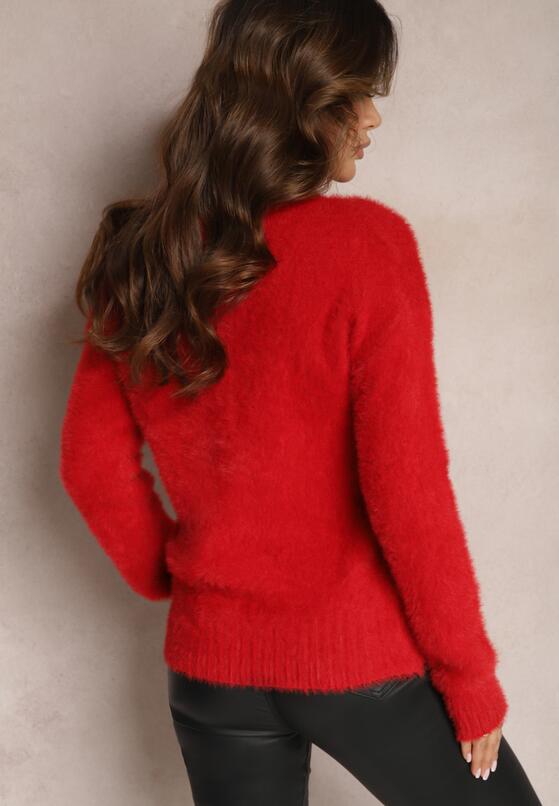 Червоний Светр 3
