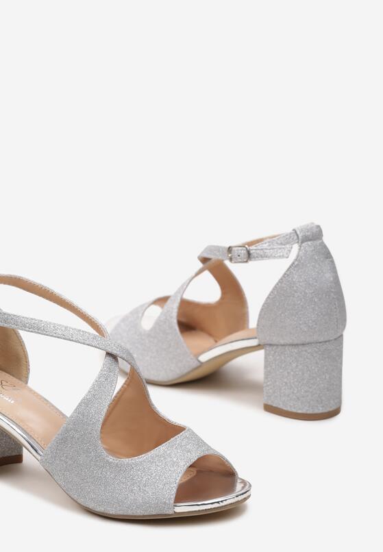 Срібні Босоніжки 6