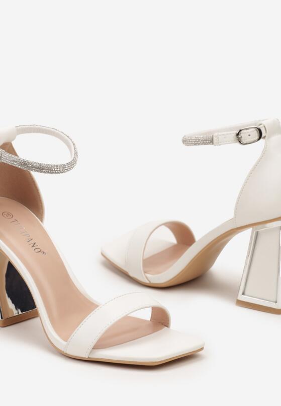 Білі Босоніжки 6