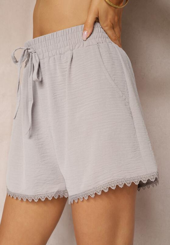 Сірі Шорти 5