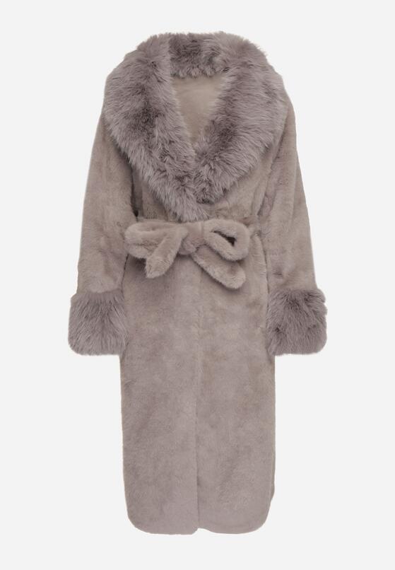 Сіре Пальто 6