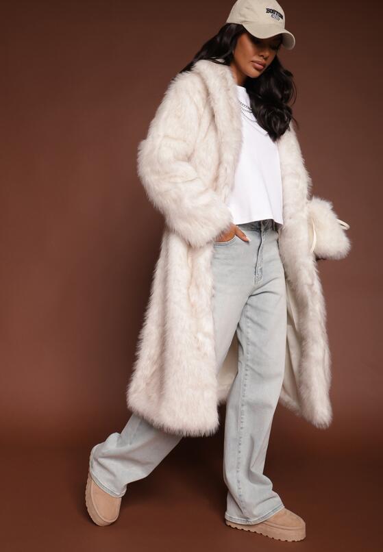 Біле Пальто 2