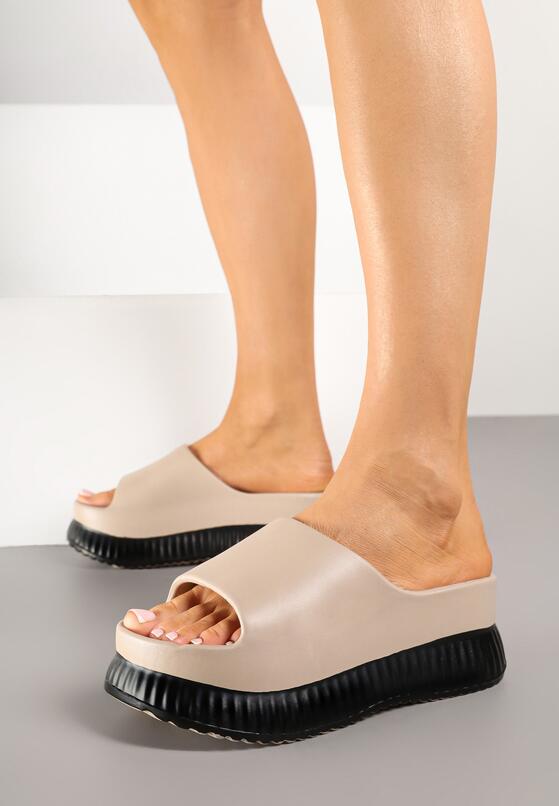 Коричневі Шльопанці 1