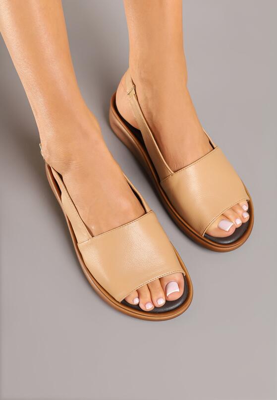 Бежеві Сандалі 3