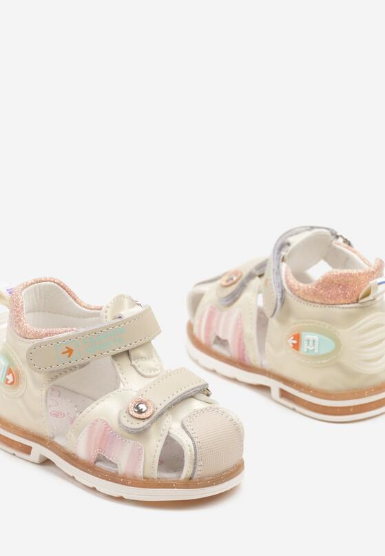 Бежеві Сандалі 3