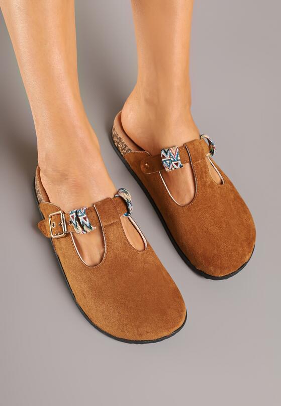 Коричневі Шльопанці 3