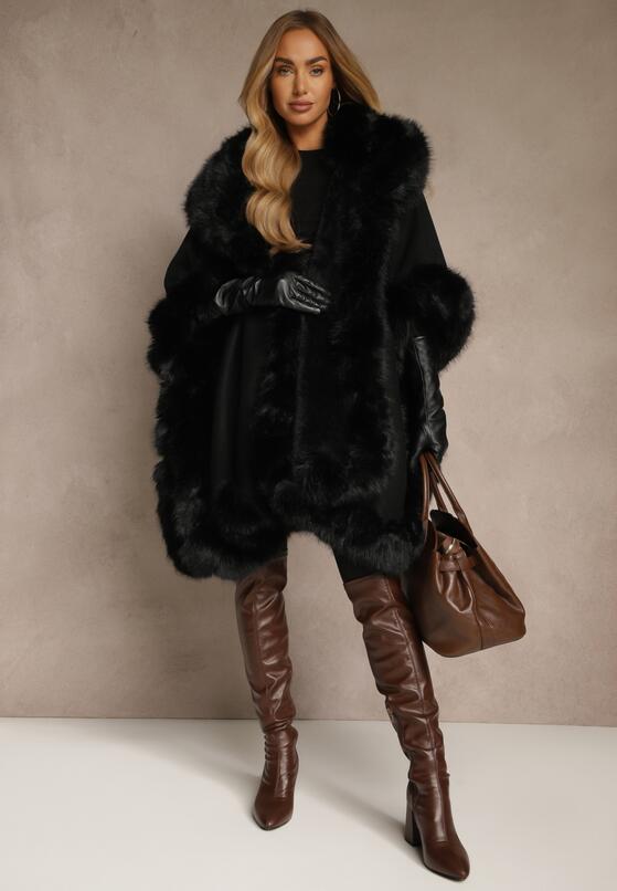 Чорне Пончо 1