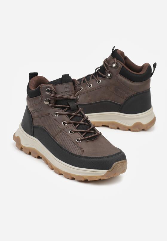 Коричневі Черевики 2