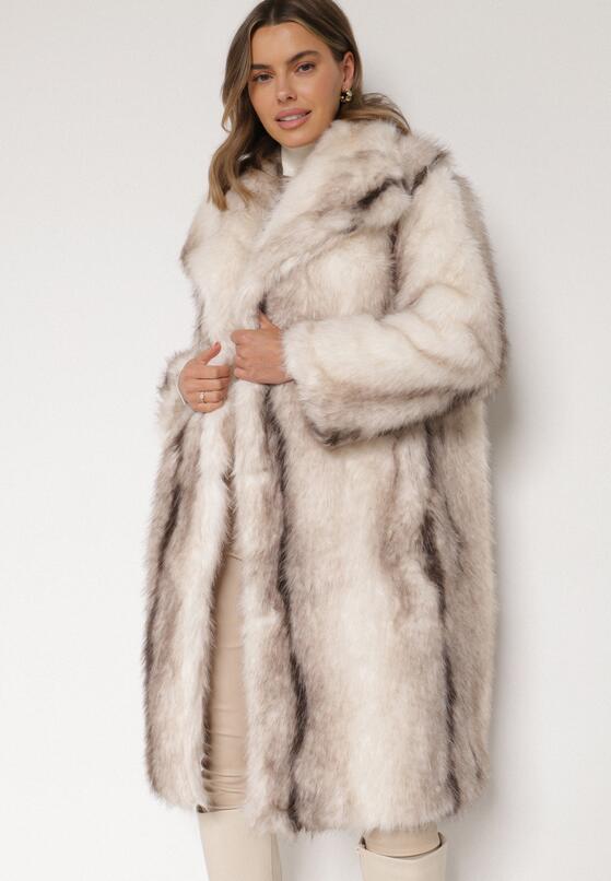 Біле Пальто 1