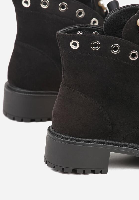 Чорні Черевики 6