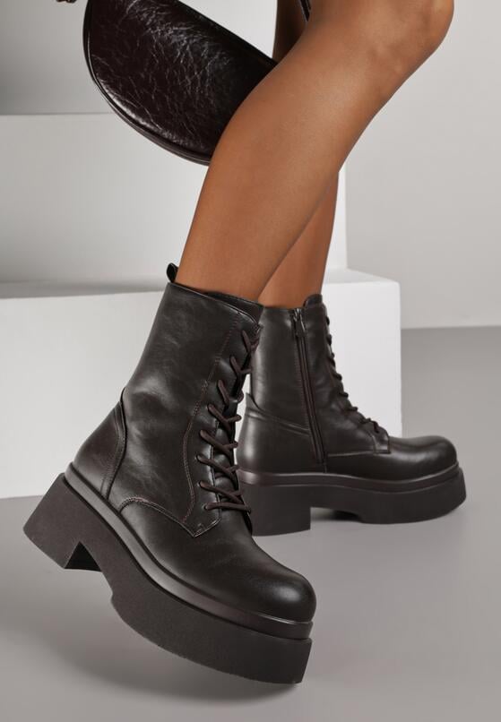 Коричневі Черевики 1