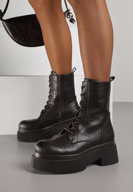 Коричневі Черевики 2