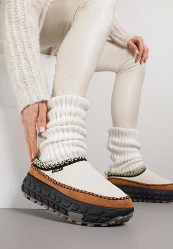 Бежеві Сноубутси 1