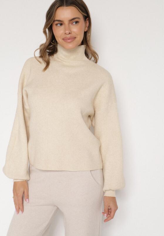 Cвітло-Бежевий Гольф 1