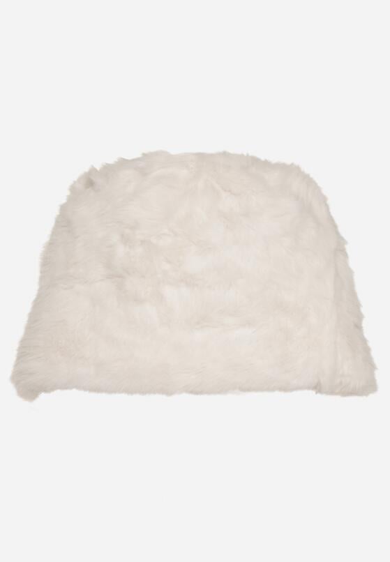 Біле Пончо 7