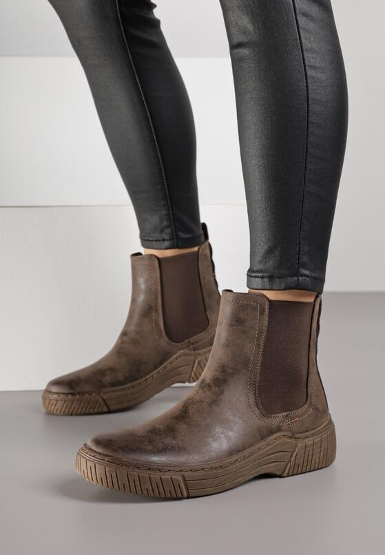 Коричневі Черевики 2