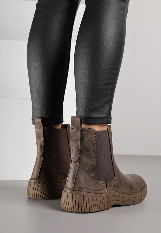 Коричневі Черевики 3