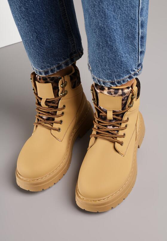 Коричневі Черевики 3