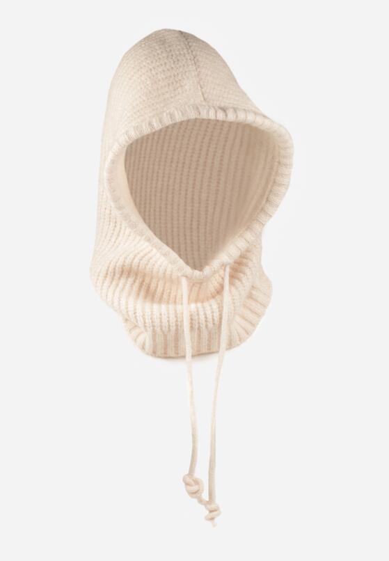 Бежева Шапка 1