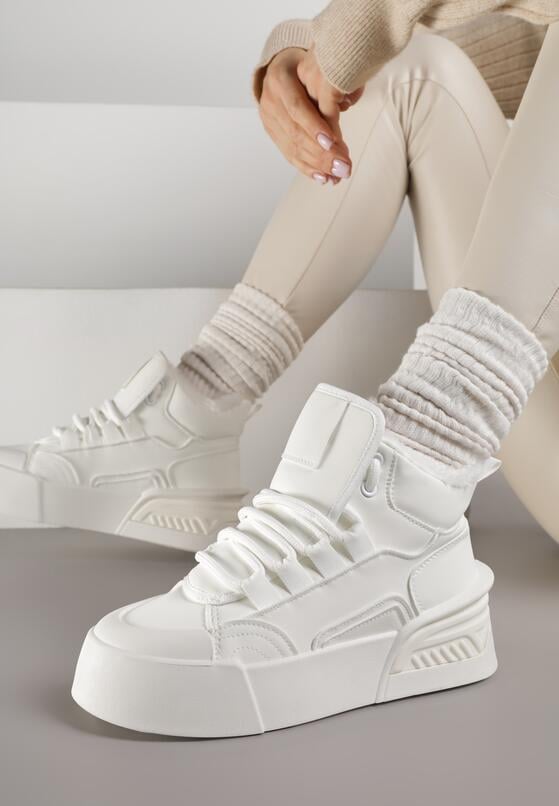 Білі Снікерси 1