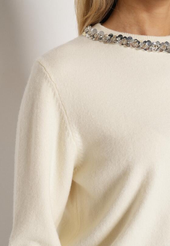 Білий Светр 5