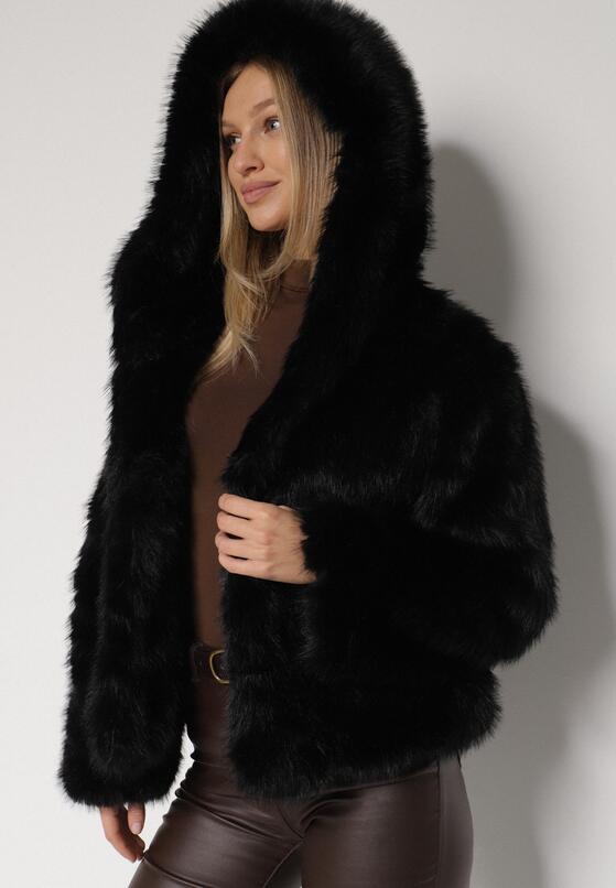 Чорна Куртка 4