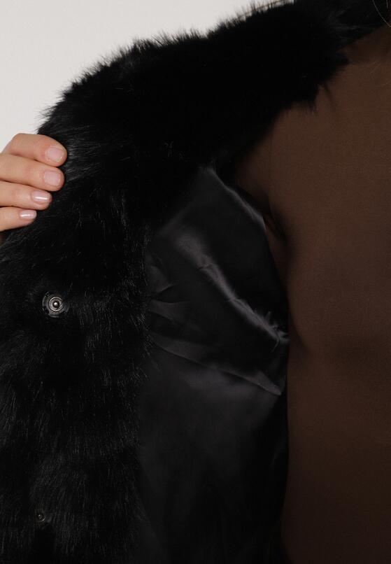 Чорна Куртка 5