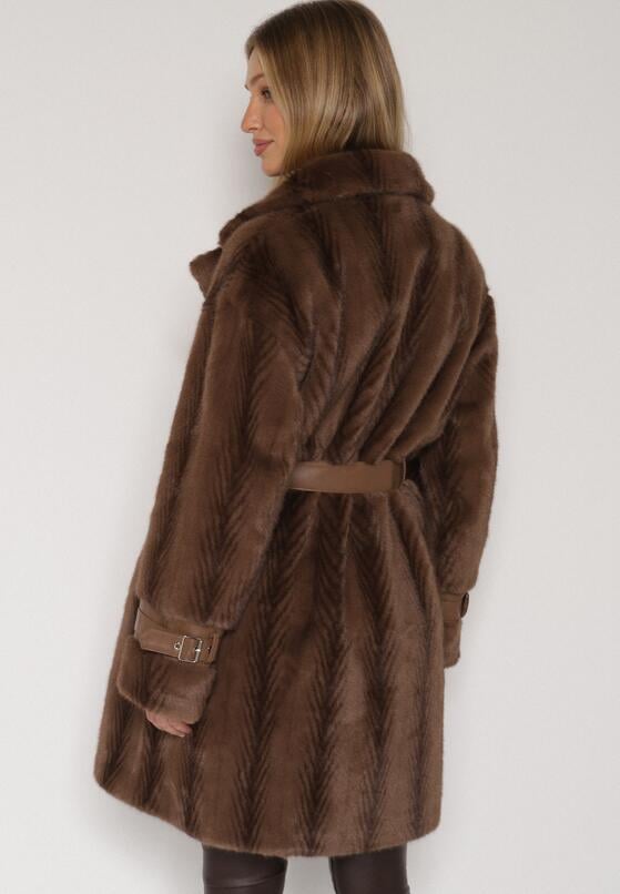 Коричневе Пальто 3
