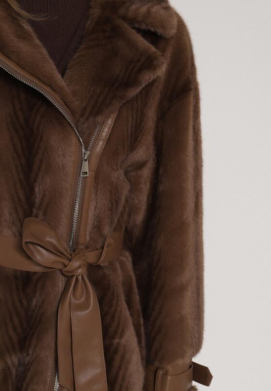 Коричневе Пальто 5