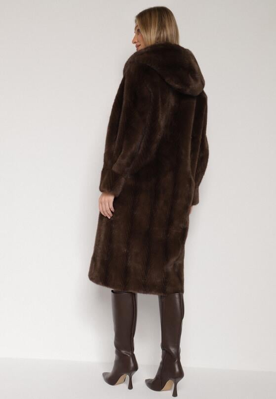 Коричневе Пальто 3