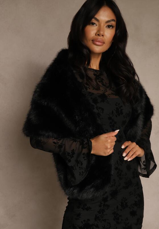 Чорне Пончо 4