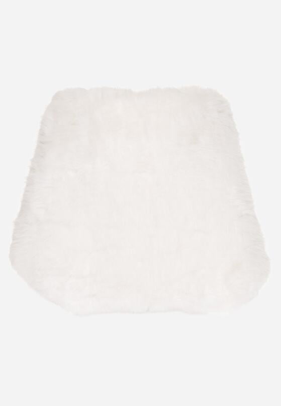 Біле Пончо 7