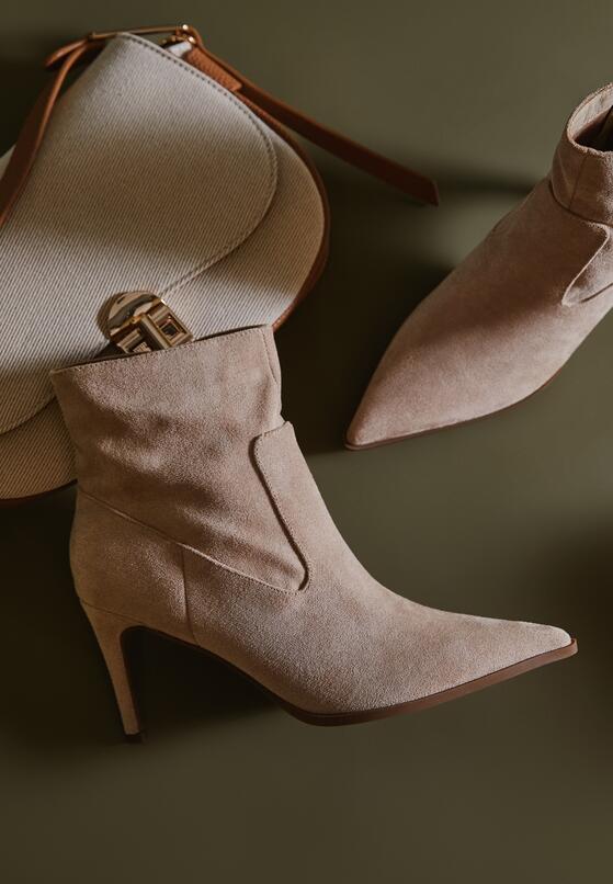 Бежеві Ботильйони 1