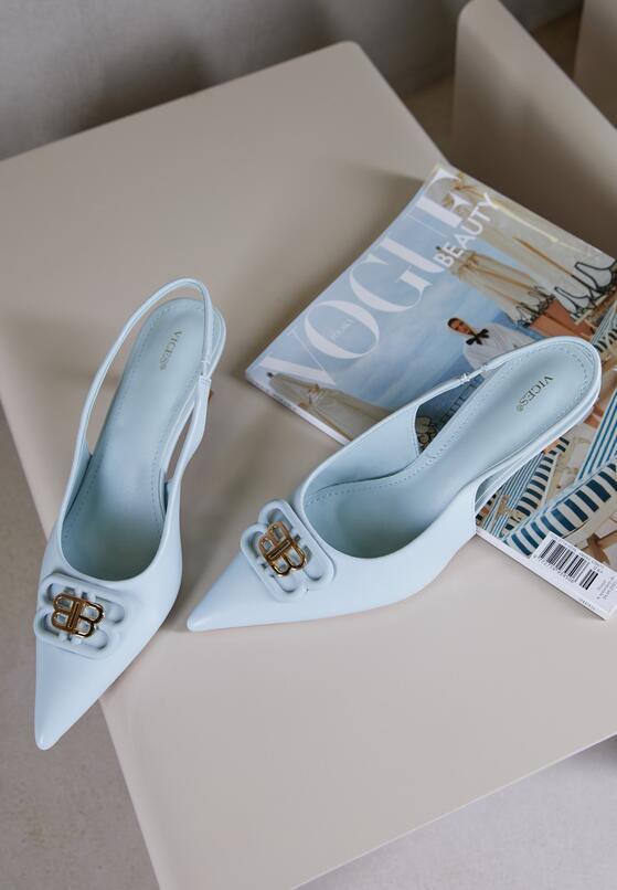 Блакитні Босоніжки 1