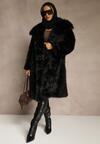 Чорне Пальто