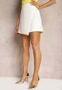 Білі Шорти